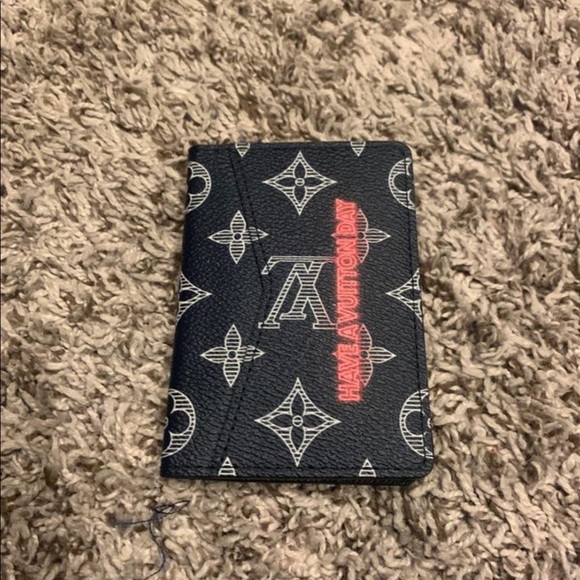 Louis Vuitton Multiple Wallet monogram upside down - Picture 2 of 3